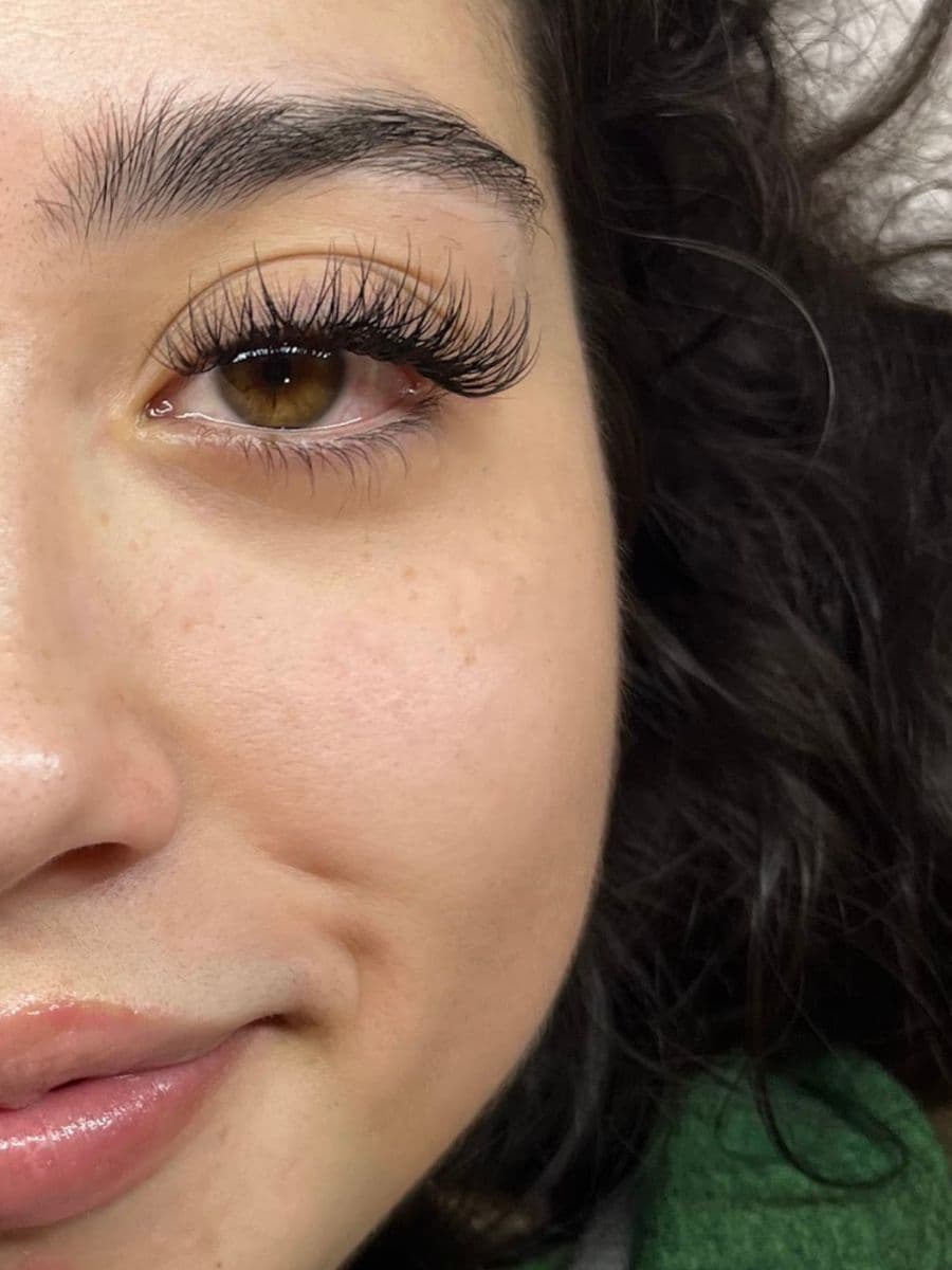 Classic lash extensions by Aries Lash in Clear Lake, TX